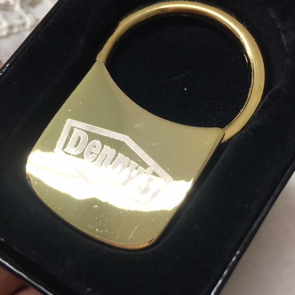 🖤Denny’s Diner keychain - Picture 2 of 11